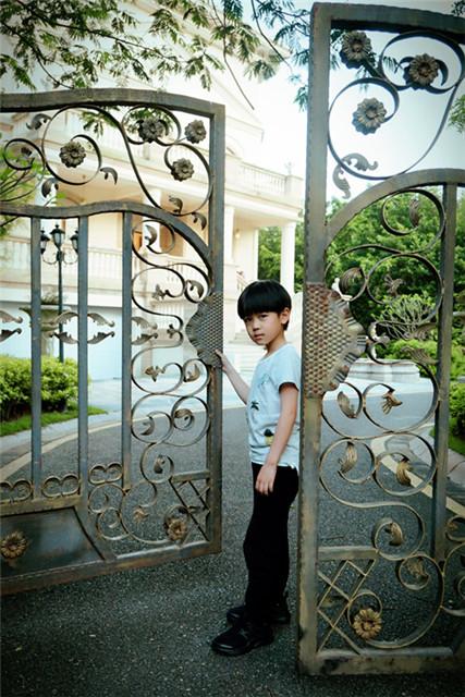 《异地恋》热拍 韩昊霖李嘉文上演难忘师生情