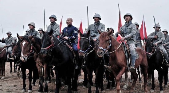 京华时报:《中国骑兵》横刀立马题材新_娱乐_腾讯网