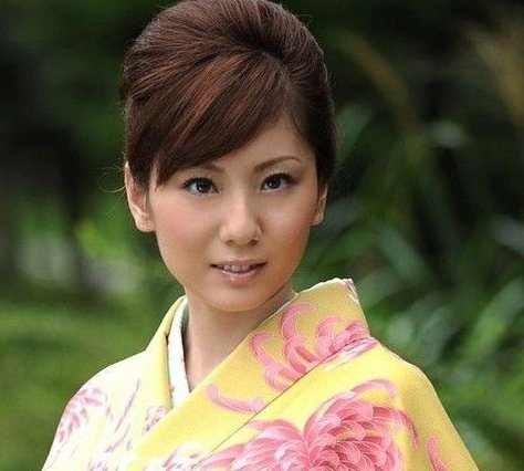 日本女优麻美由真承认患卵巢癌