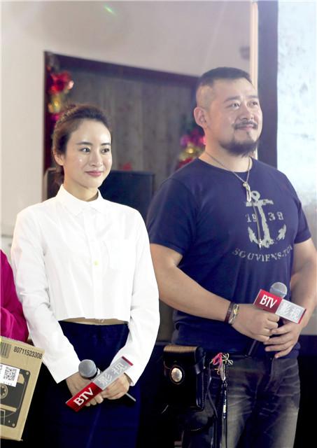 《荡寇》主创进社区  姜帆机智灵动尽显活力