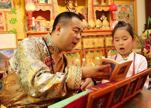 大宝哥携爱女推佛乐大碟 父女温情献唱