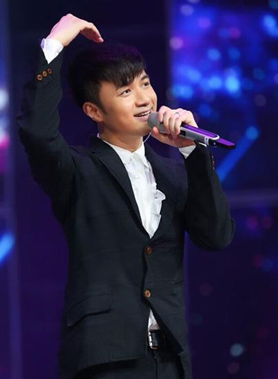 古巨基再唱《好想好想》 女粉丝争先当依萍_娱