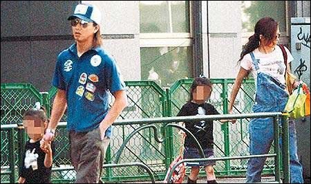 木村拓哉再夺日本视帝 牵手发妻打破离婚传闻