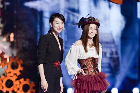 姚笛90度鞠躬致谢观众 未来不会唱歌要好好演戏