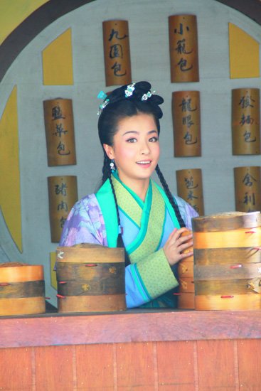 《八仙前传》戏份杀青 贡米惜别“小伙伴”