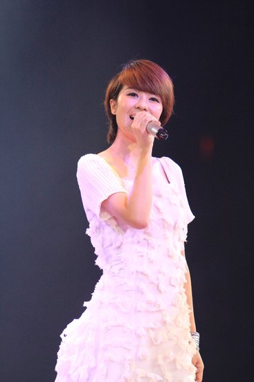 滚石30深圳演唱会助威团 潘越云万芳等提前预热