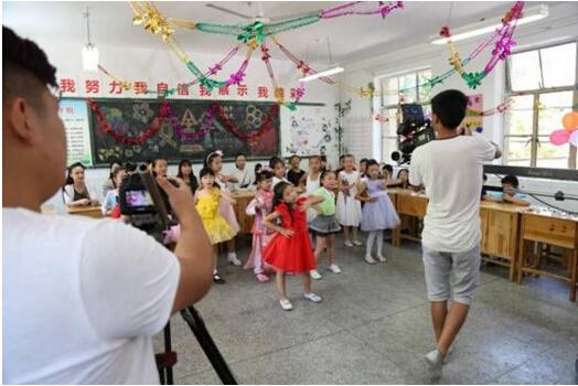 儿童公益电影《 晨晨的日记》在徐州市开机