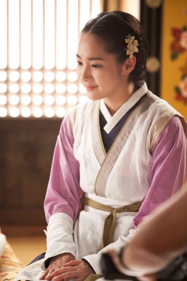 《Dr.JIN》片花公开 朴敏英好奇手握木质听诊器