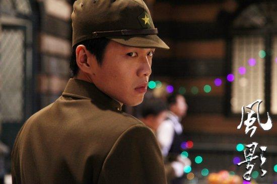 《九州天空城》开机 张若昀关晓彤飞着虐恋