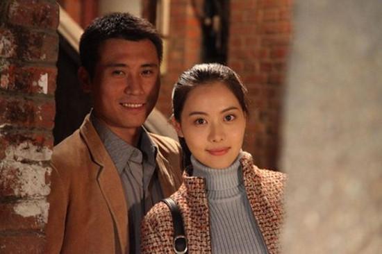 《钢的琴》央视开播 原雨演绎清纯“工厂妹”