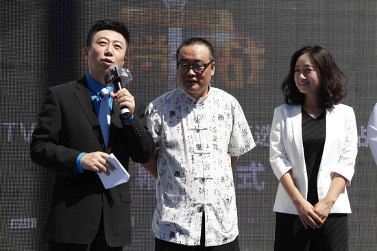 央视主持陈伟鸿华丽转身 高调加盟《味觉大战》