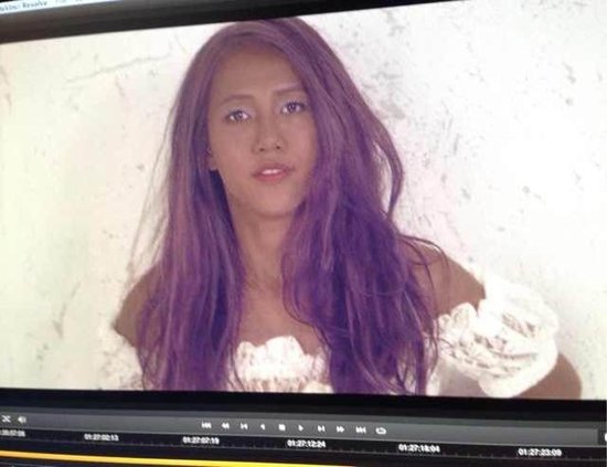 弦子囧照遭曝光新歌MV导演微博放狠话_大成