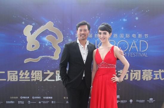 第二届丝绸之路国际电影节 居文沛红裙优雅亮相