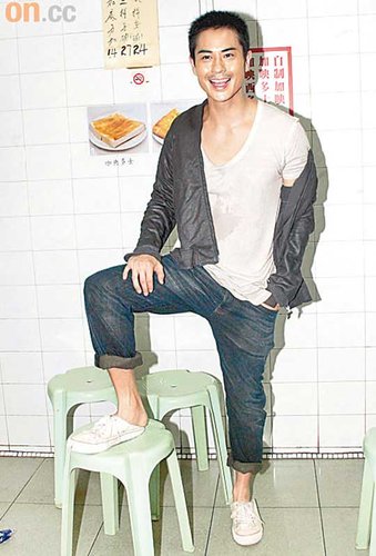 《怒火街头》搞笑情欲戏多 郑嘉颖抓伤胡杏儿