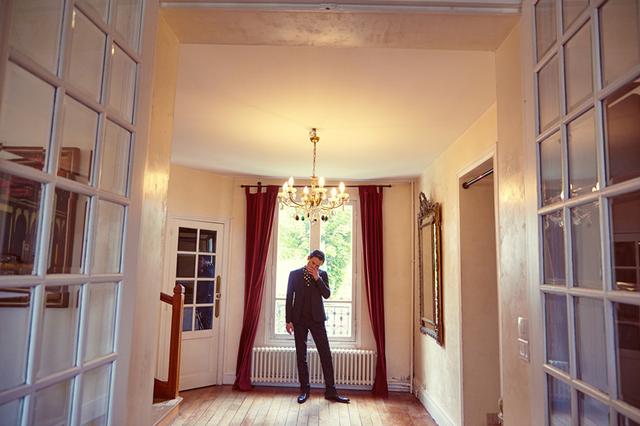 黄玮亦《查无此人》首发 重磅打造震撼视觉