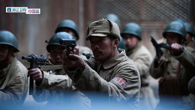 新类型谍战剧《金战》热播 文武双全抢戏世界杯