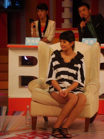 海陆做客《最佳现场》 承认美貌不如林心如