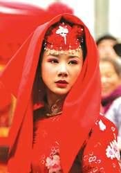 <em>女明星挨打</em>说明什么? 影视剧组必须制止歪风_