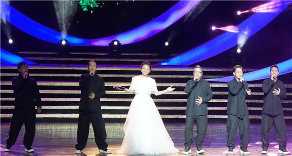 阿鲁阿卓和山风组合亮相中国国际民间艺术节