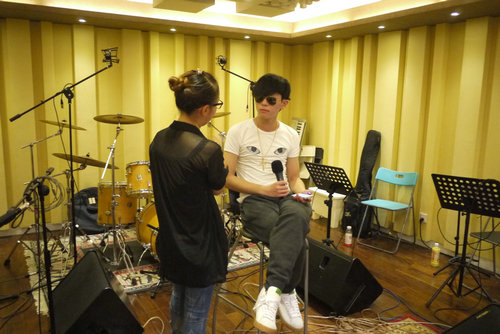 武艺Vee Live个唱将登陆 唱张杰歌曲向师兄致敬