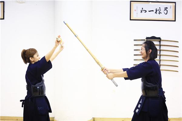 陈意涵传授撩妹秘笈 元气女神拯救宅男大作战