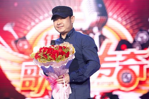 刀郎做客《歌声传奇》 称小沈阳演小品可惜了