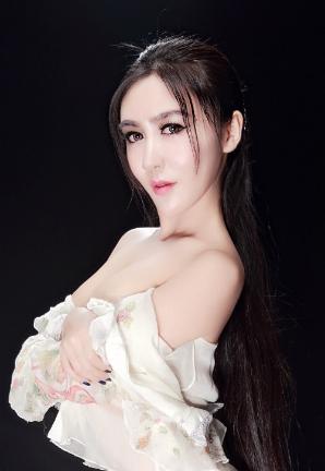 《隐形衣与高跟鞋》将映 白雪饰演女三号雪儿 - 国内新闻 - 中国日报网