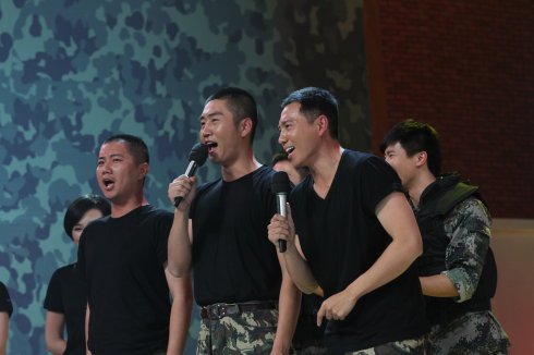 《<em>天天向上</em>》选<em>麻辣女兵</em> 郭涛马丽挑女儿_娱
