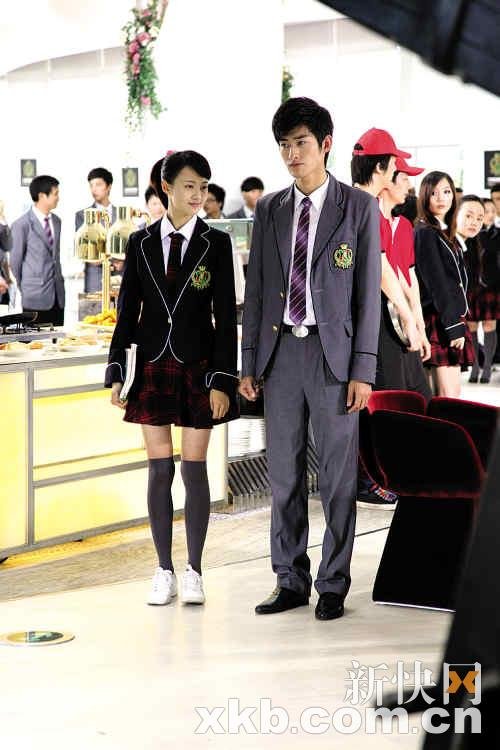 流星雨<em>男女</em>主角动<em>真情</em> 郑爽向张翰当众示爱_