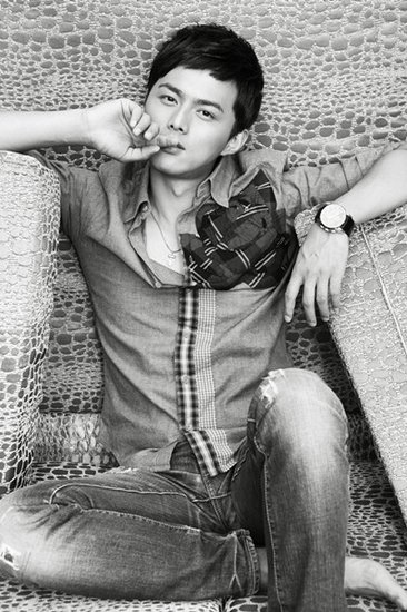 《步步惊情》原班人马再现 叶祖新造型引猜想