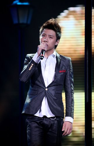 之前传出过他同浙江卫视程程