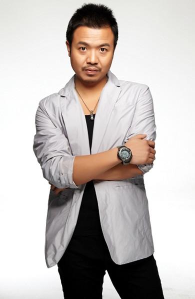 池源《枪火》《传奇奶奶》联播 亦兵亦匪有点酷