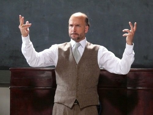 《风语》央视热播 今日看点:神秘人物将出场