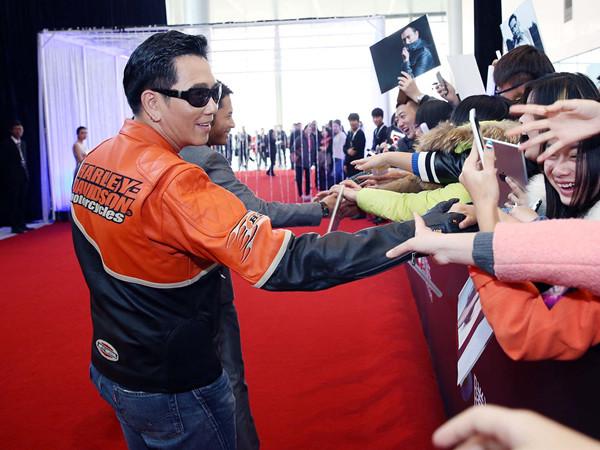 《双鱼玉佩》剧组集体亮相 助阵腾讯视频V视界