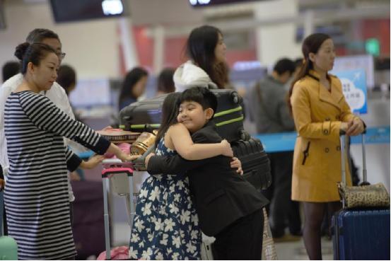 《不期而遇》首映 王少雍惹张雨绮直接“上手”