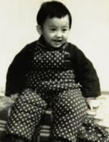 网友曝光吴秀波童年照 萌气十足清新可爱(图)