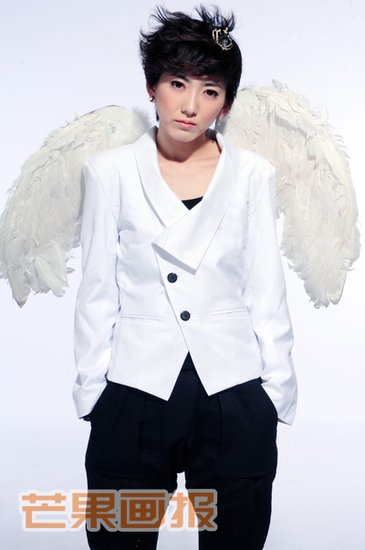 <em>2011快女</em>话题人物<em>刘忻</em>:我才刚开始认识自己_