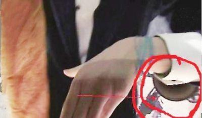 黄渤穿爱马仕被调侃淘宝同款 成龙报幕口误(图