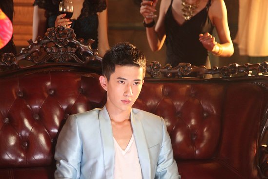 《追梦赤子心》MV今晚亮相 于朦胧演绎颓废少