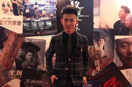 郎鹏帅气亮相微电影盛典 专访获赞星途无限