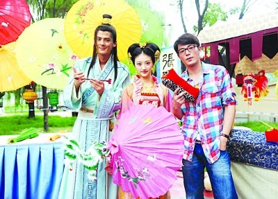 喜剧大片《超时空救兵》开机 景甜变身丑女