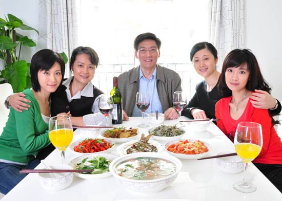 给你生命给我爱剧情介绍 <wbr>1-32给你生命给我爱分集介绍 《给你生命给我爱》杀青 写实生活演绎感人新意