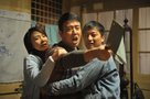 情感大剧《大家庭》卫视再播 住房问题引争议