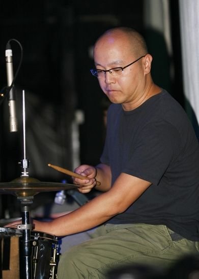 窦唯发声推新作 新专辑《口音》售价100元