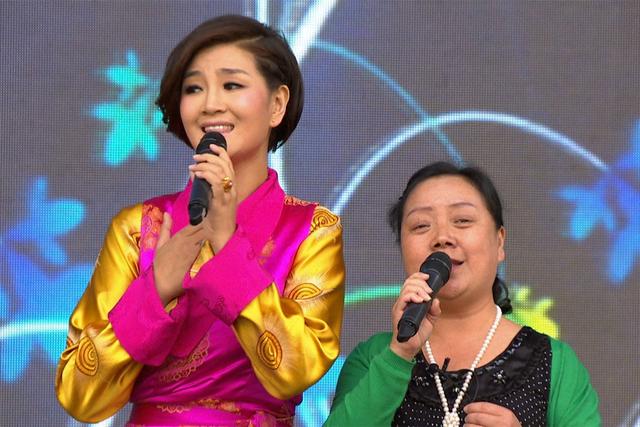 《私人订制》关注失独老人 草原歌者抱团取暖_娱乐_腾讯网