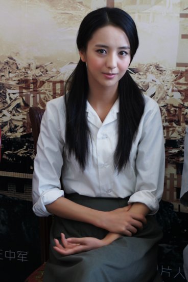 《唐山大地震》热拍 陈小艺佟丽娅演绎母女情深