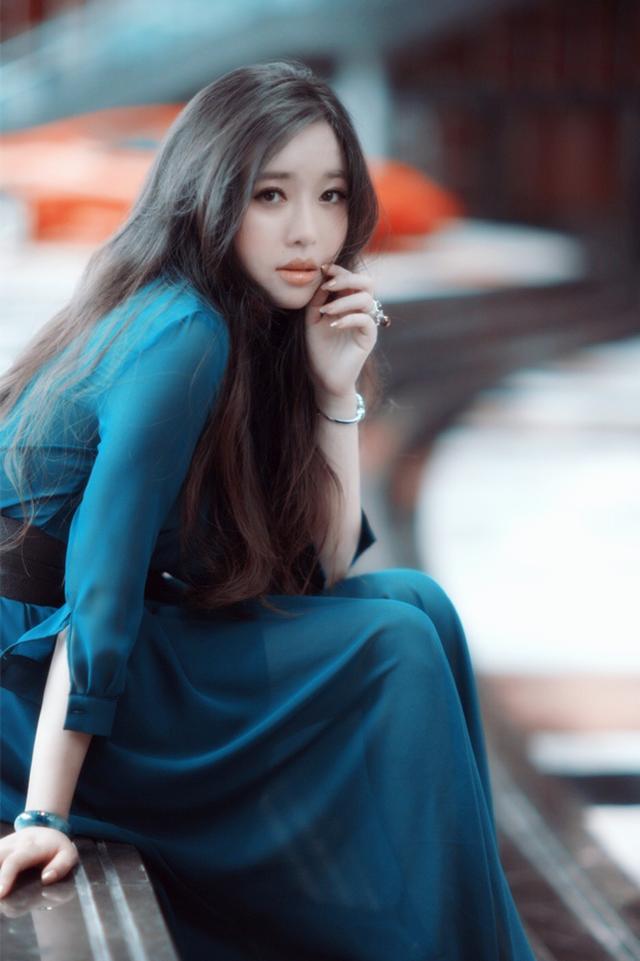 潘婷《天后》获赞 中国内地最具潜力美女制片人