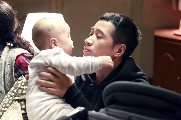 《给幸福下订单》何晟铭当“爸比”累瘫