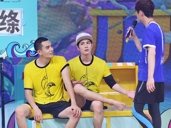 经超《快本》上演湿身诱惑 保护力MAX圈粉无数