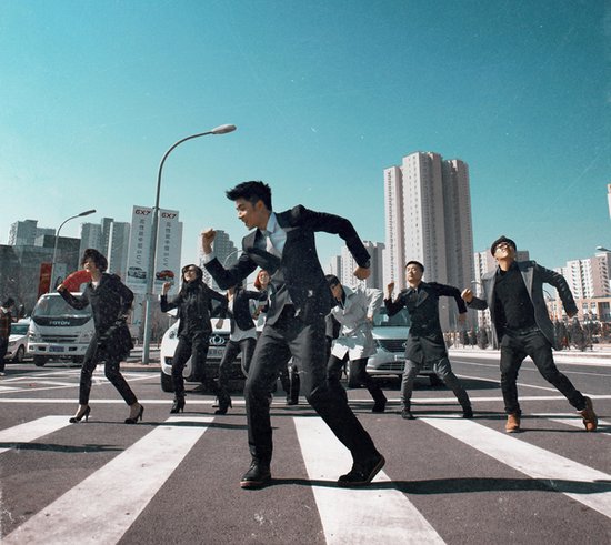 袁成杰《快乐不过是》MV首播 珍妮花任导演掌